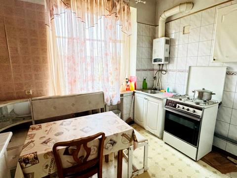 квартира за адресою Федора Караманиць вул. (Ватутіна), 18