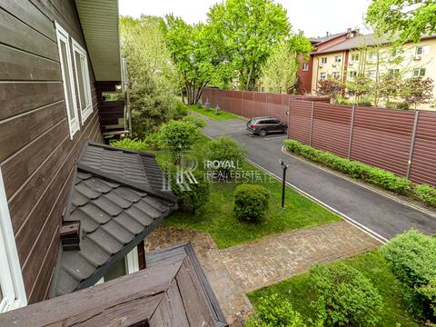 будинок за адресою Київ, Центральна вул.