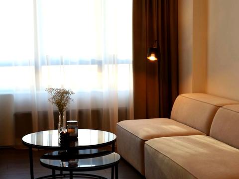 квартира за адресою Салютна вул., 2