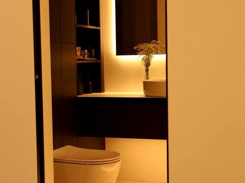 квартира за адресою Салютна вул., 2