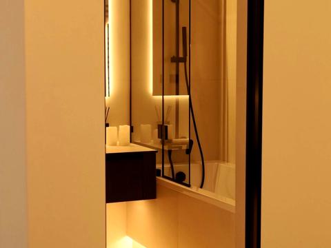 квартира за адресою Салютна вул., 2