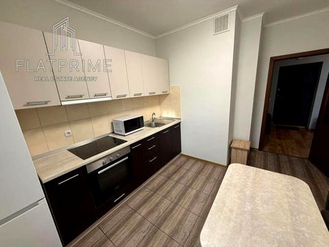 квартира за адресою Любомира Гузара просп. (Космонавта Комарова), 46-Б