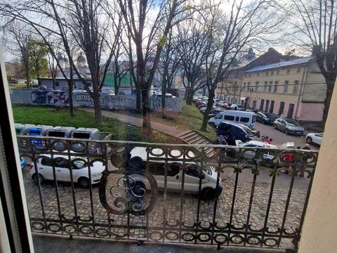 квартира за адресою Весела вул., 1