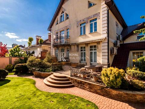 будинок за адресою Київ, Лютнева вул.