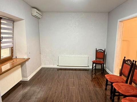 будинок за адресою Юхима Геллера вул. (Жовтневої Революції), 80