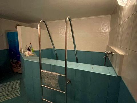 будинок за адресою с. Волоське, вул. Олександра Матросова, 12