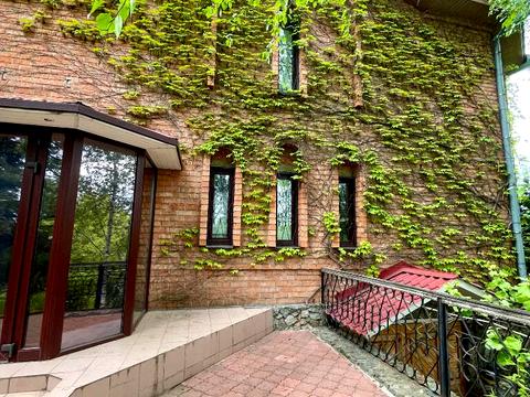 будинок за адресою с. Волоське, вул. Олександра Матросова, 12