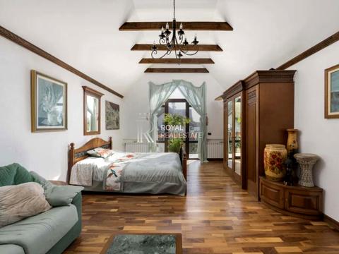 дом по адресу Набережна