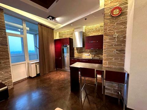 квартира за адресою Верховинна вул., 35