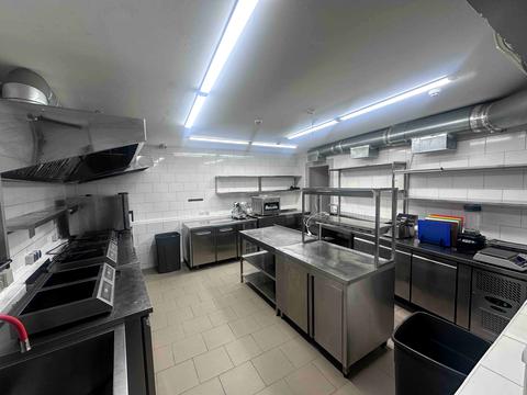 комерційна за адресою Європейська пл. (Катерининська), 2