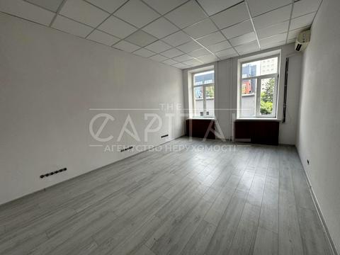 коммерческая по адресу Жилянская ул., 31