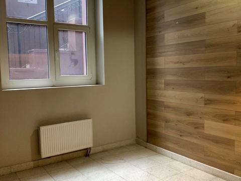 комерційна за адресою Генуезька вул., 5/2