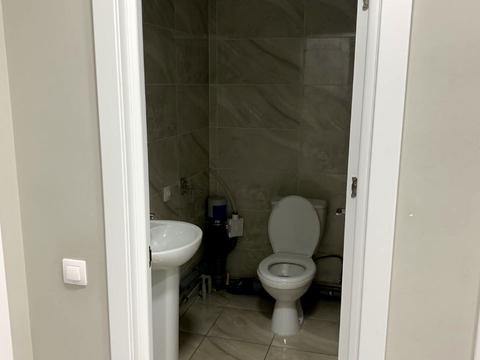 комерційна за адресою Жаботинського вул. (Пролетарская улица), 54а