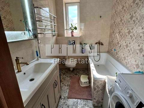 дом по адресу  ул.