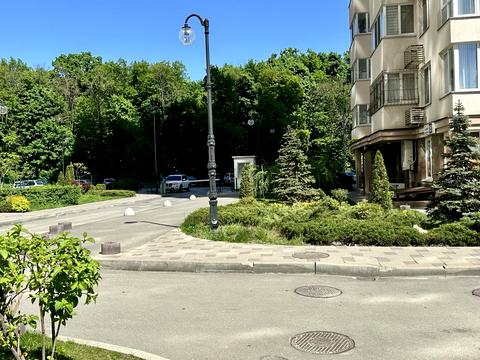 квартира по адресу Академика Заболотного ул., 15-Б