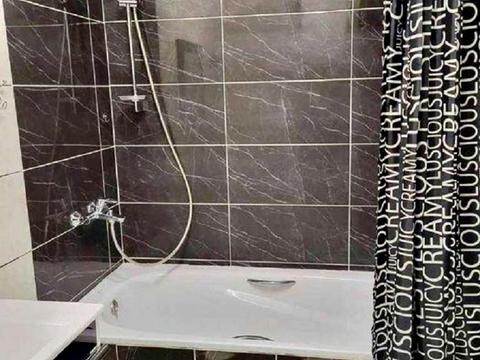 квартира за адресою Ревуцького вул., 9