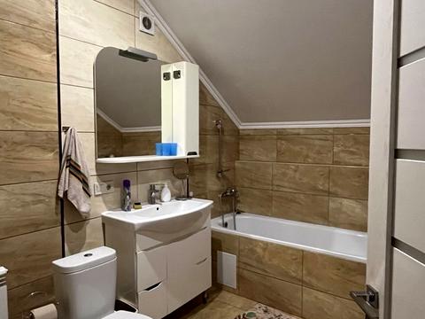 будинок за адресою Незалежності