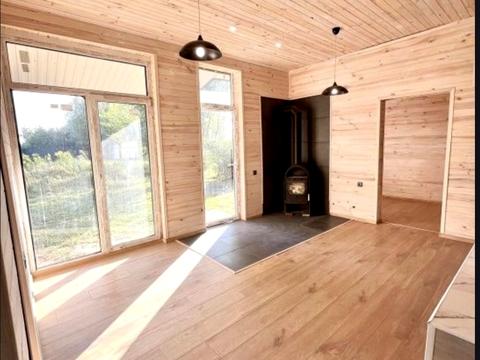 будинок за адресою Центральна, 68