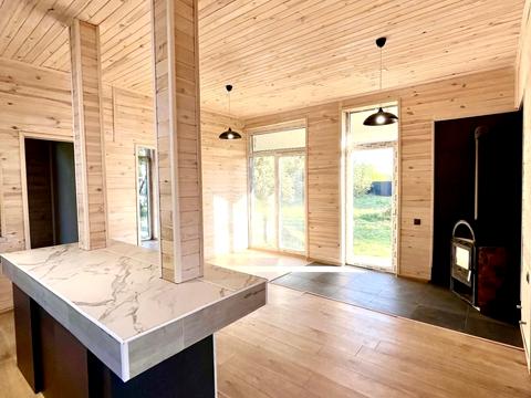 будинок за адресою Центральна, 68