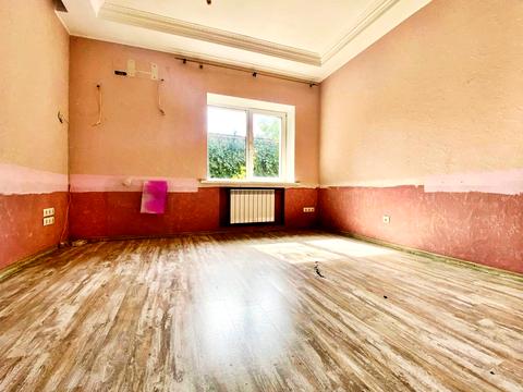 комерційна за адресою Паркова вул. (Чубаря), 15