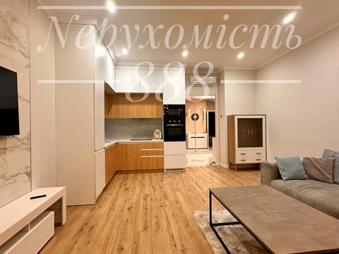 квартира за адресою Андрія Верхогляда вул. (Михайла Драгомирова), 14-А