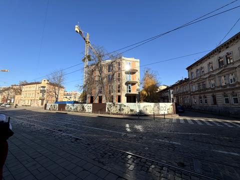 комерційна за адресою Романа Дашкевича вул., 2