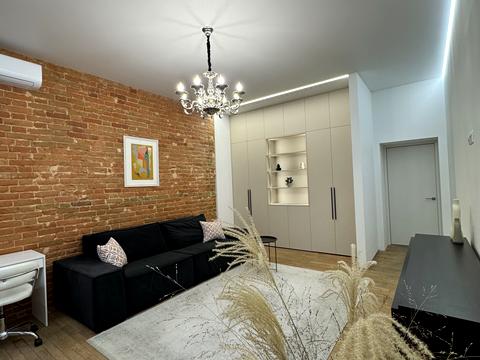 квартира за адресою Павла Скоропадського вул. (Столярова), 5