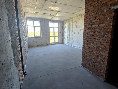 комерційна за адресою Університетська вул., 3/3