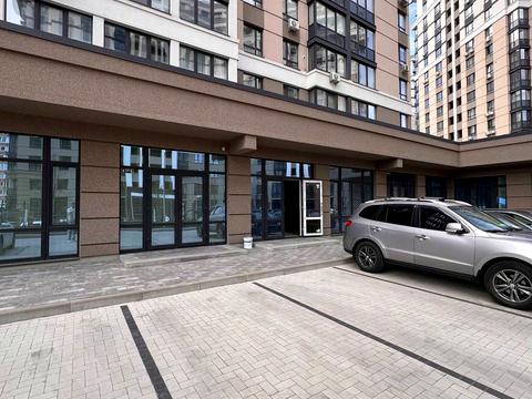 комерційна за адресою Університетська вул., 3/3