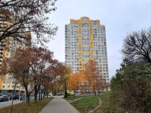 коммерческая по адресу Натальи Ужвий ул., 12