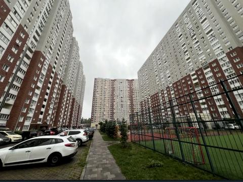 комерційна за адресою Балтійський пров., 1