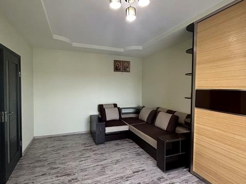 квартира за адресою В'ячеслава Чорновола вул., 60