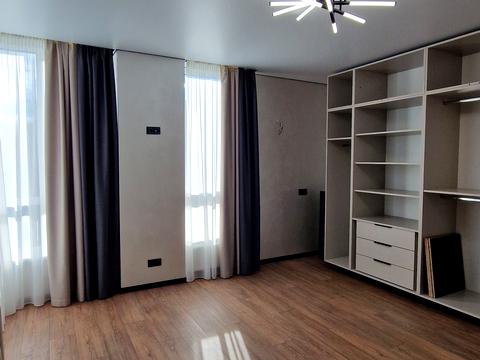 квартира за адресою Слави Стецько вул., 8