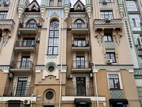 комерційна за адресою Кожум'яцька вул., 16-А