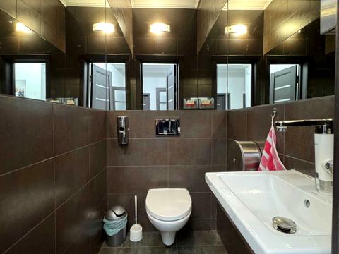 комерційна за адресою Кожум'яцька вул., 16-А