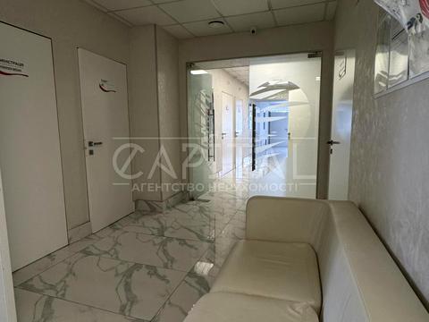 коммерческая по адресу Николая Амосова ул., 6