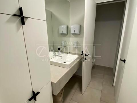 комерційна за адресою Авіаконструктора Антонова вул., 2-Б