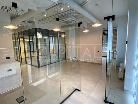 комерційна за адресою Авіаконструктора Антонова вул., 2-Б