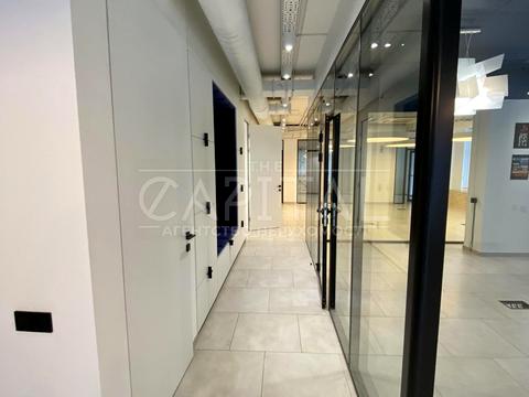 комерційна за адресою Авіаконструктора Антонова вул., 2-Б