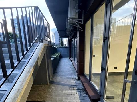 комерційна за адресою Княгинин вул., 44