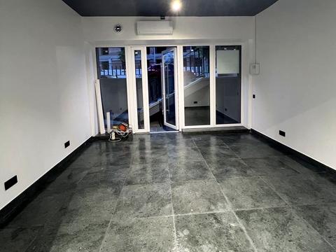 комерційна за адресою Княгинин вул., 44