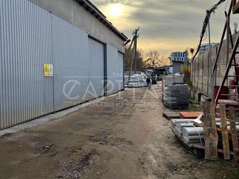 коммерческая по адресу Центральная ул., 12