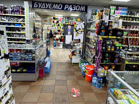 комерційна за адресою Центральна вул., 12