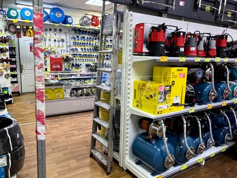 комерційна за адресою Центральна вул., 12