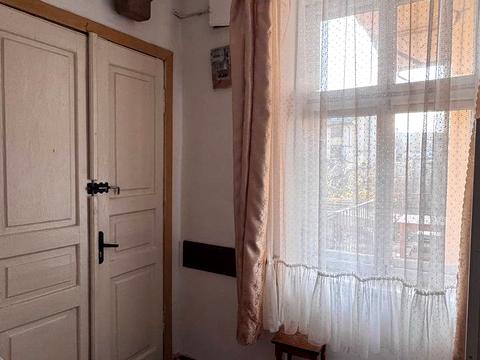 квартира за адресою Шептицьких вул., 12