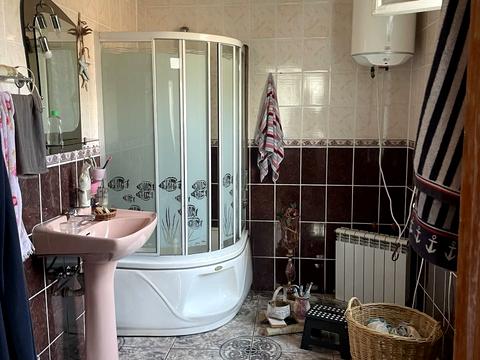 будинок за адресою Українська