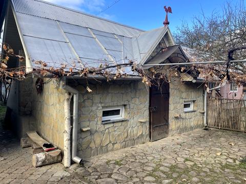 будинок за адресою Українська