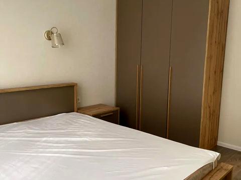 квартира за адресою Дегтярна вул., 20