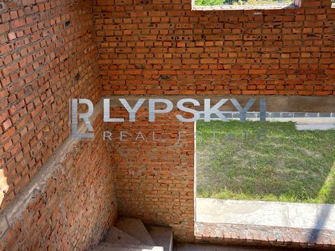 будинок за адресою Молодіжна вул.