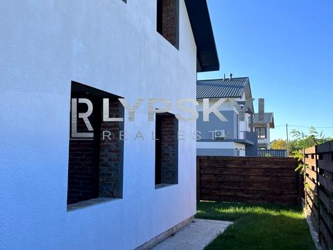 будинок за адресою Молодіжна вул.